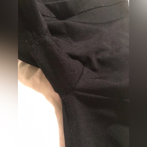 NWOT Spanx slim cognito compression shorts. - Picture 3 of 4